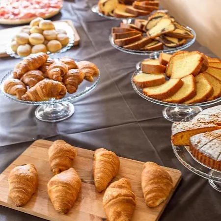 Отель Costaverde 3*