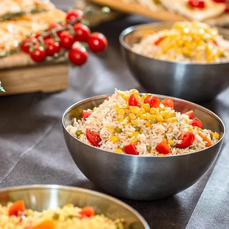 Отель Costaverde